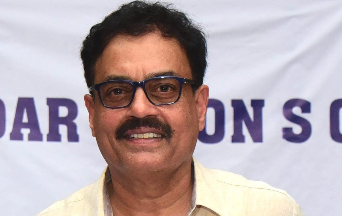 Advantage with New Zealand