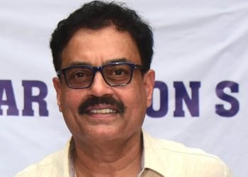 Advantage with New Zealand