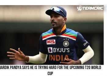 Dhoni presented a vintage car to his wife on their 11th marriage anniversary