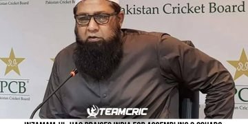 Dhoni presented a vintage car to his wife on their 11th marriage anniversary